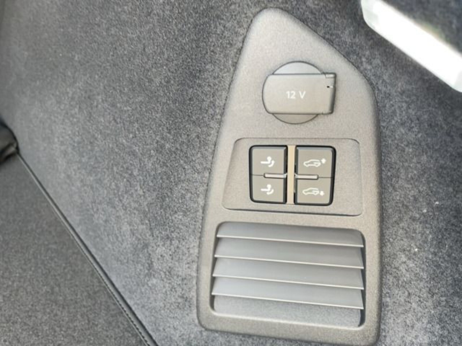 Volkswagen Touareg – Bild 18