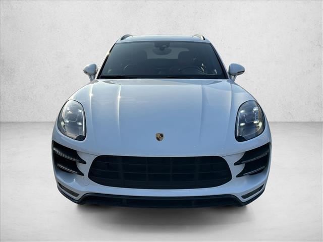 2017 PORSCHE MACAN - Image 2