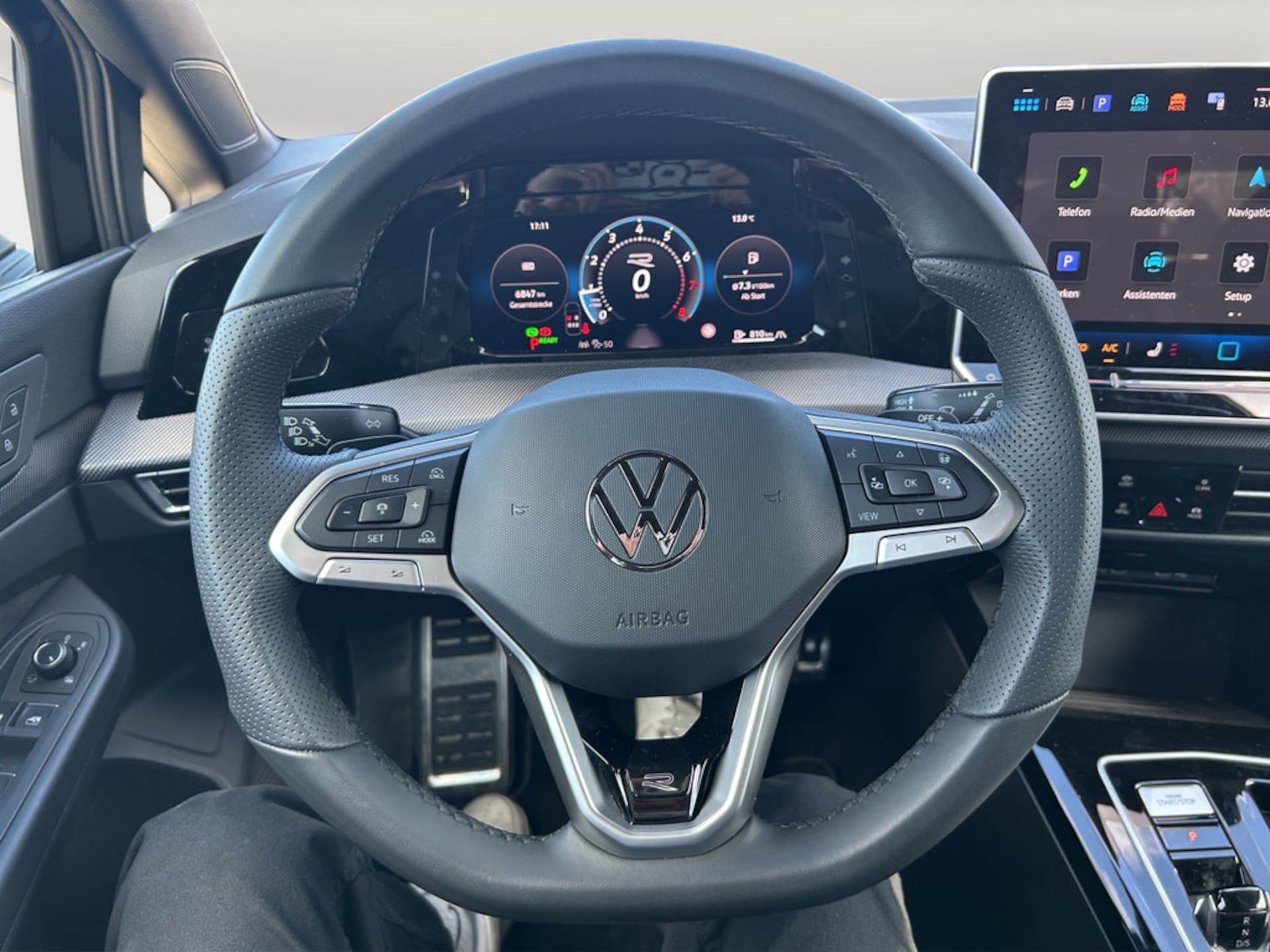 Volkswagen Golf R-Line