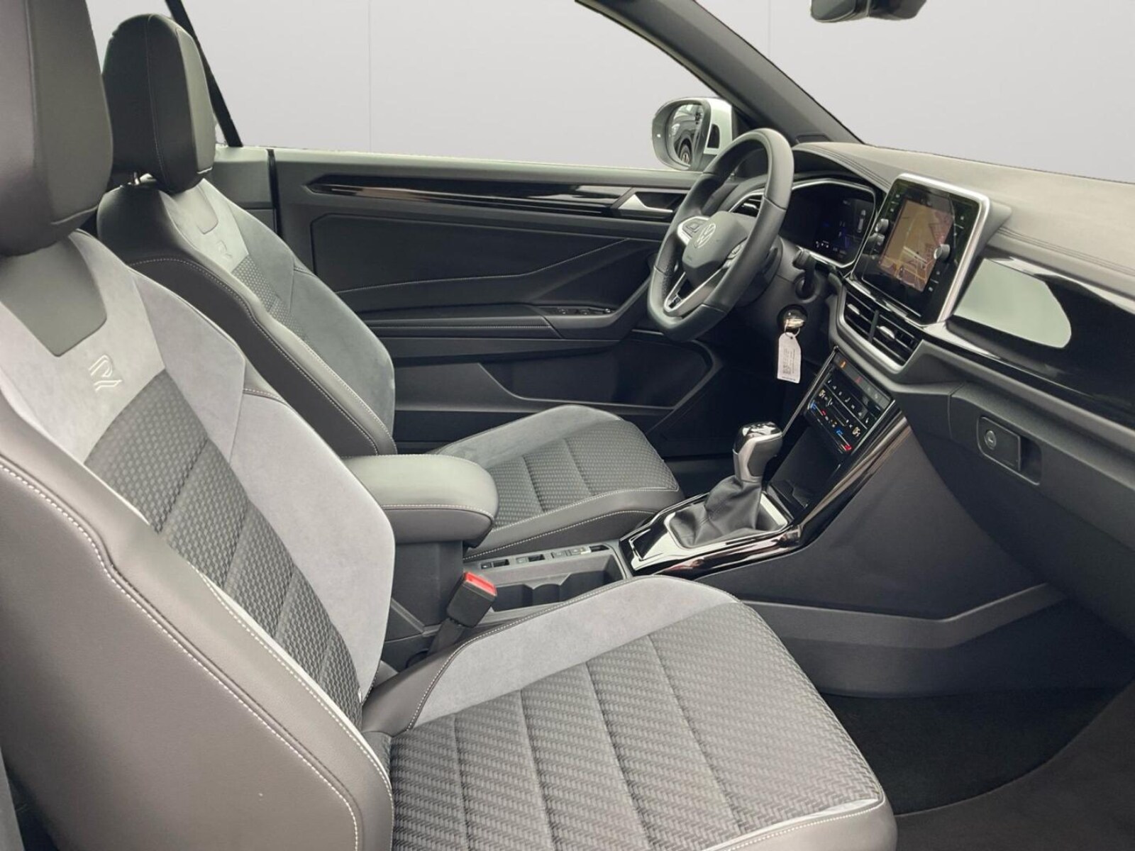 Volkswagen T-Roc Cabriolet – Bild 15