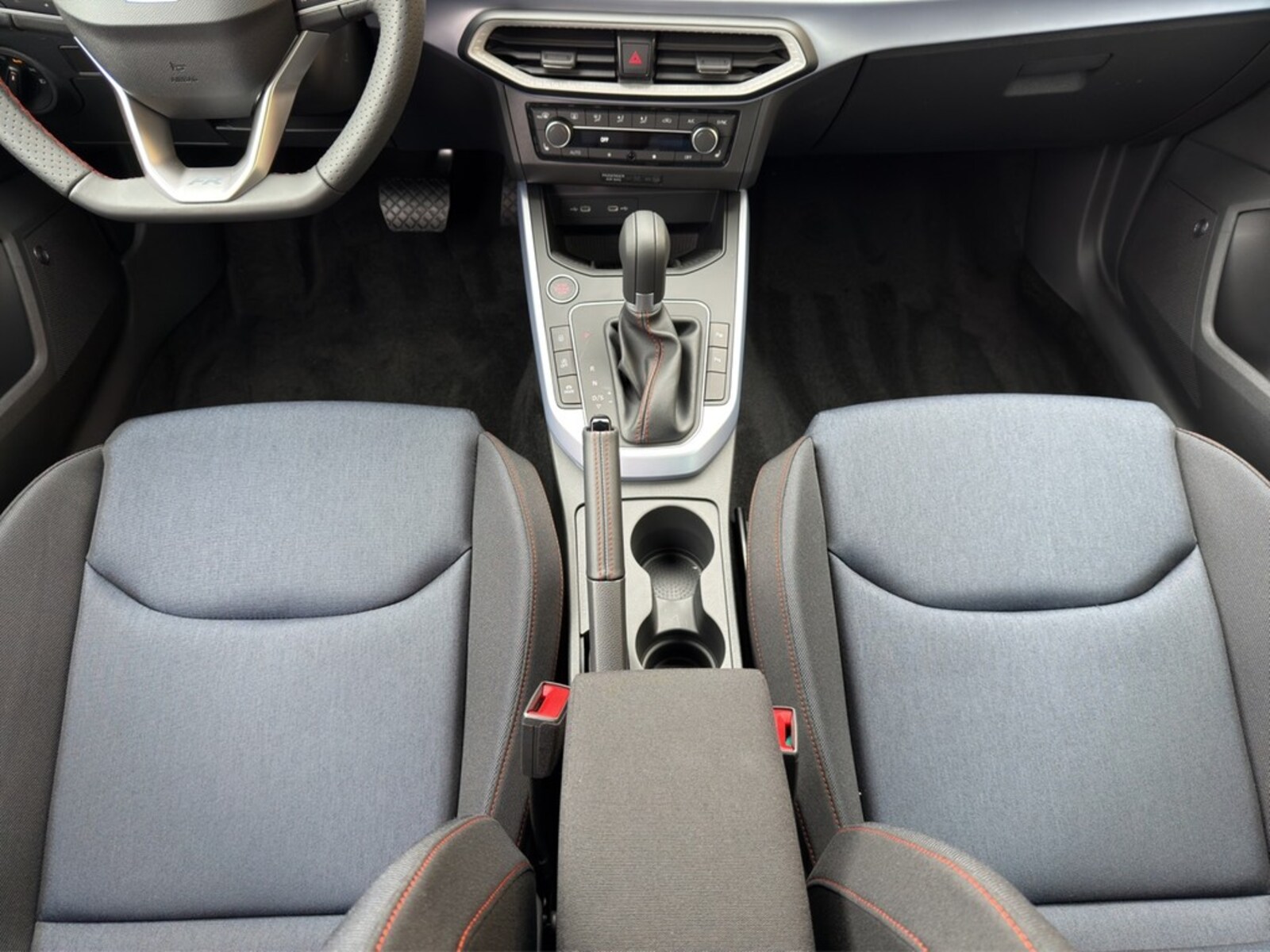 SEAT Arona – Bild 13