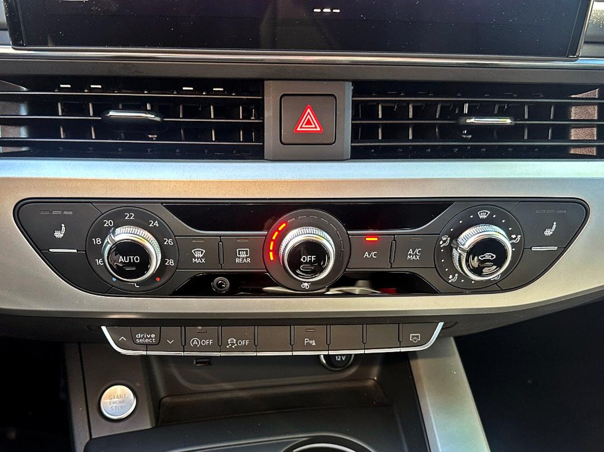 Audi A4 Avant S line