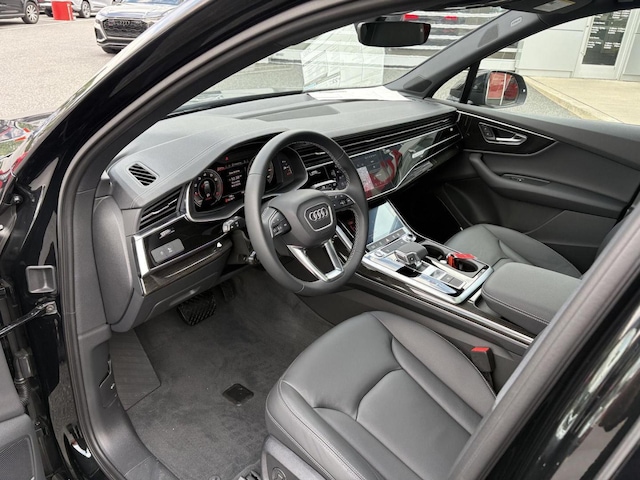 2026 Audi Q7 Premium - Photo 10