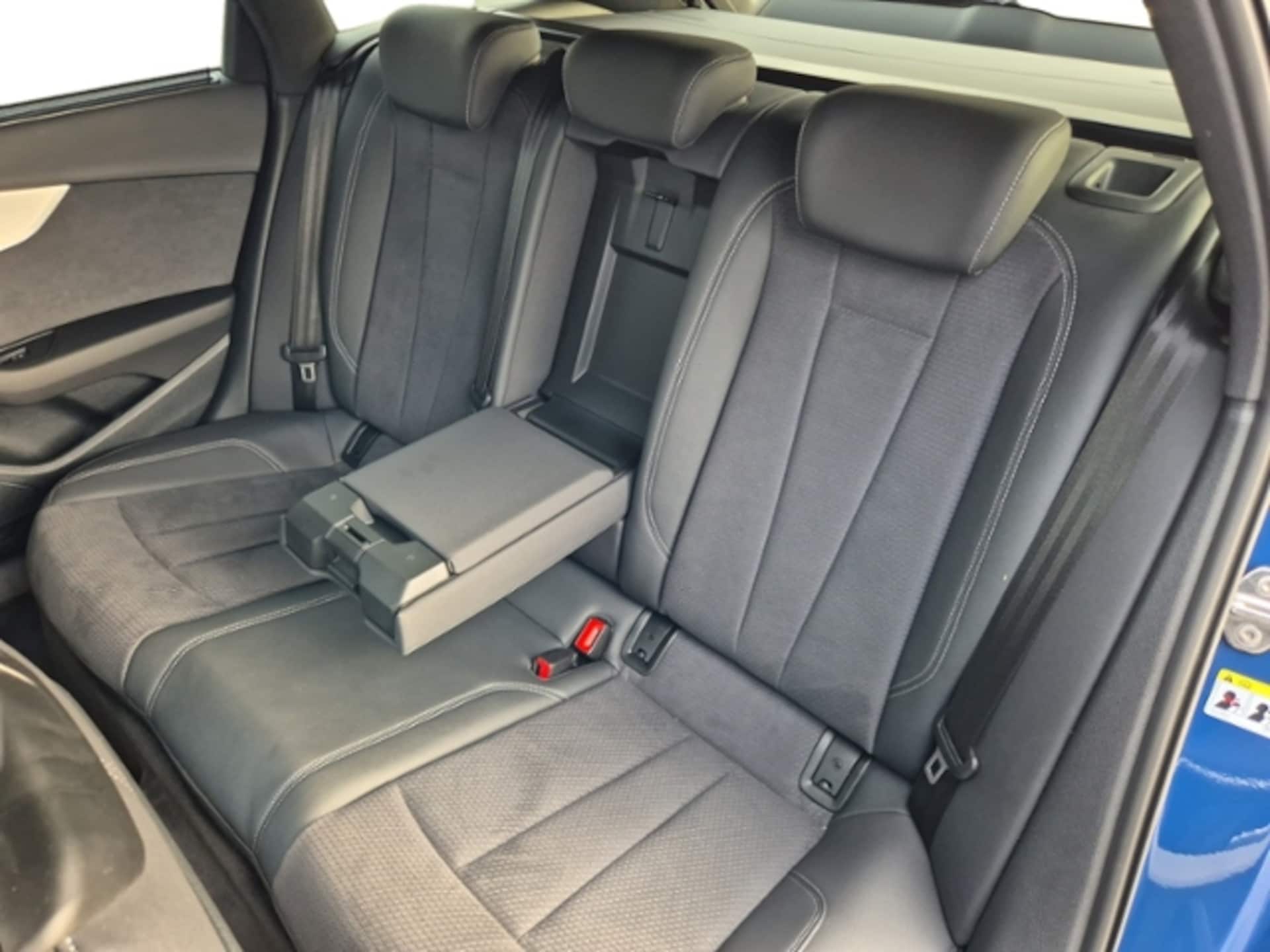 Audi A4 Avant S line