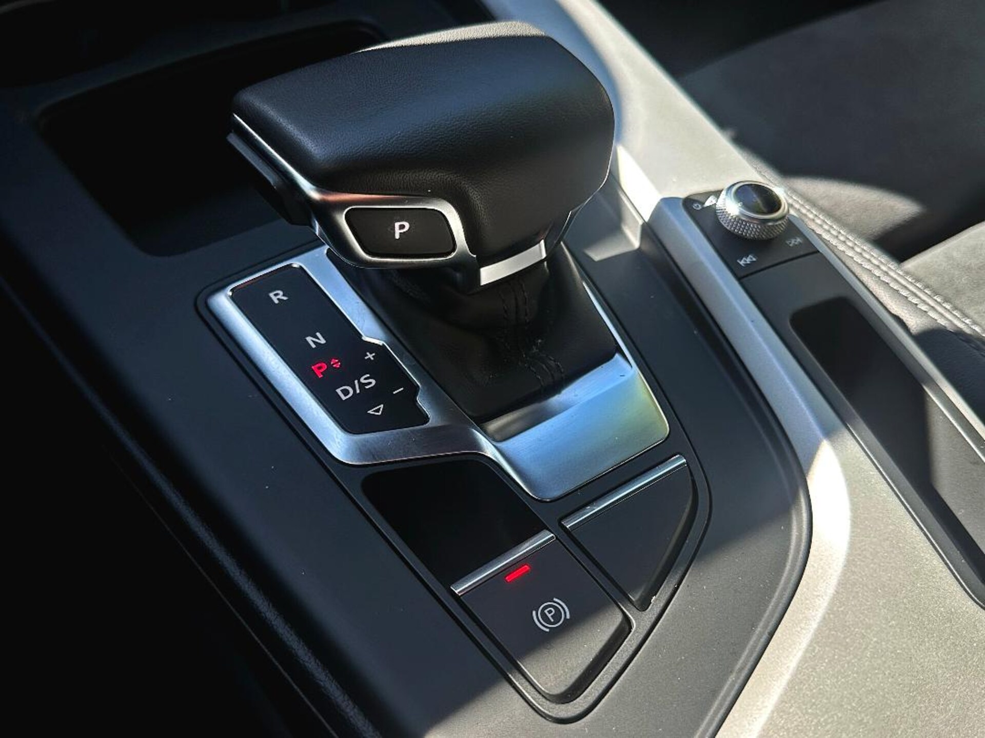 Audi A4 Avant S line