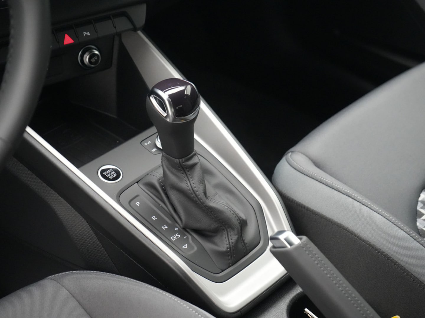 Bild über Audi A1 Sportback S line 35 TFSI S tronic - für weitere Informationen kontaktieren Sie den Audi Partner