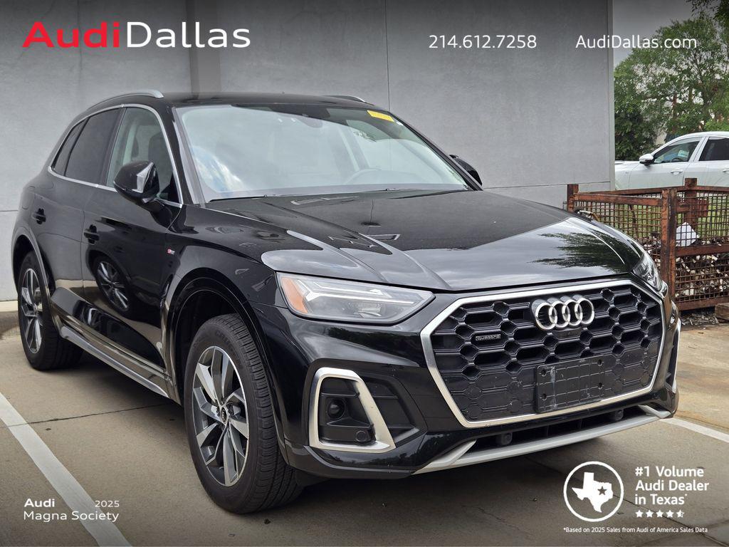 2023 Audi Q5 45 Premium Plus's photo