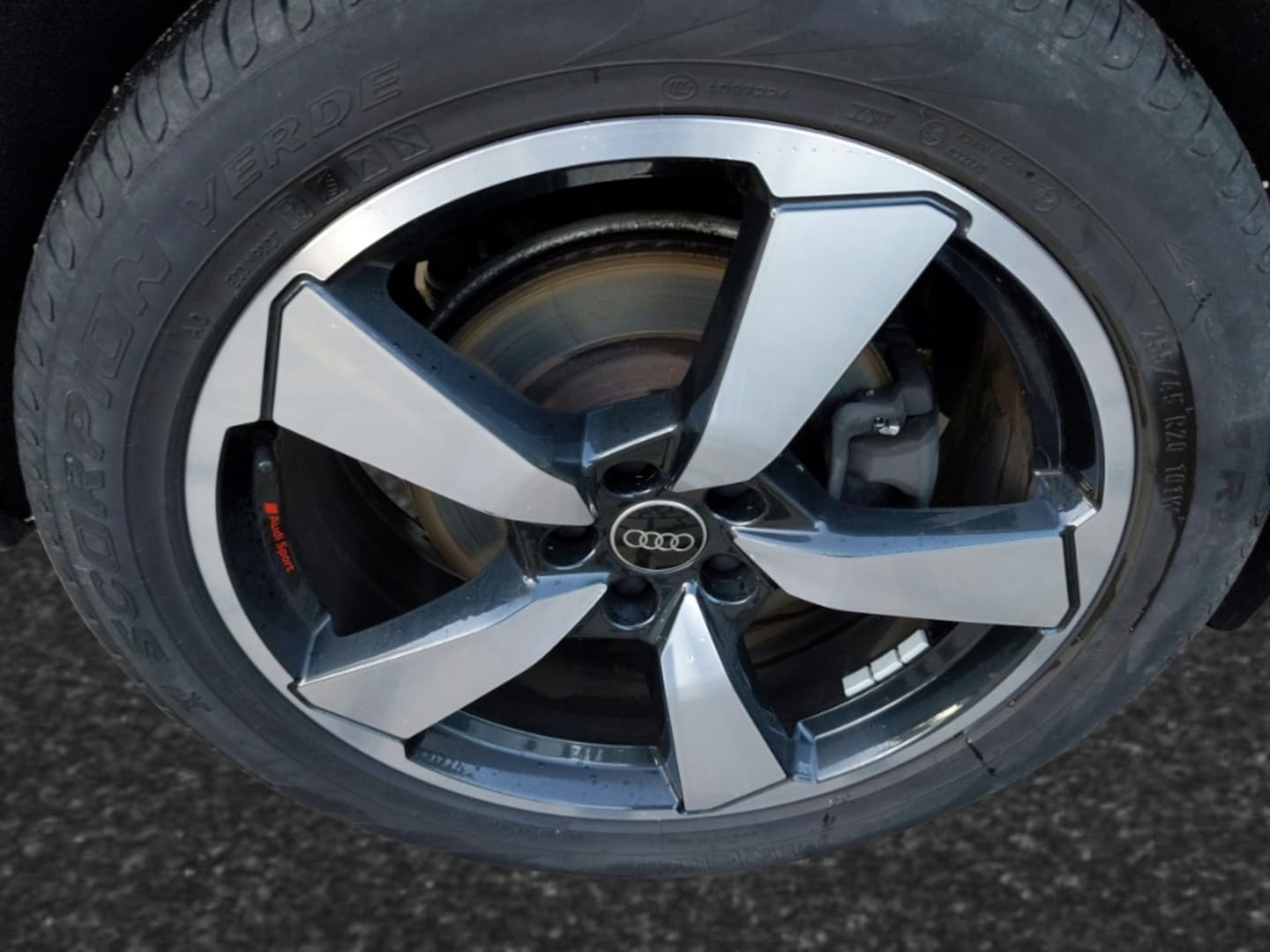 Bild über Audi Q5 45 TFSI quattro S tronic - für weitere Informationen kontaktieren Sie den Audi Partner