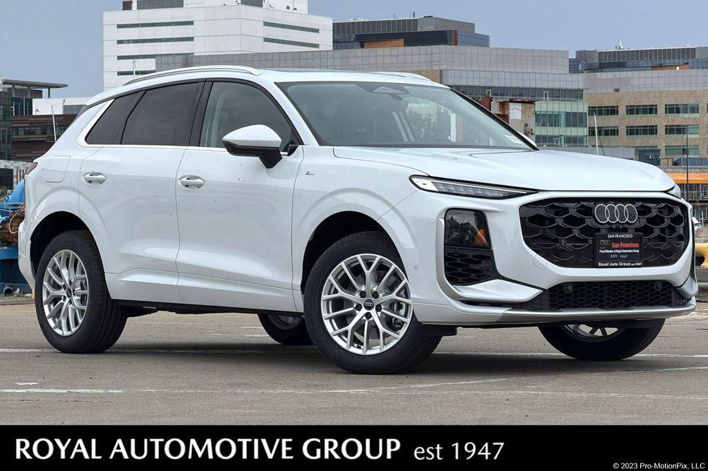 2026 Audi Q3 S line quattro's photo