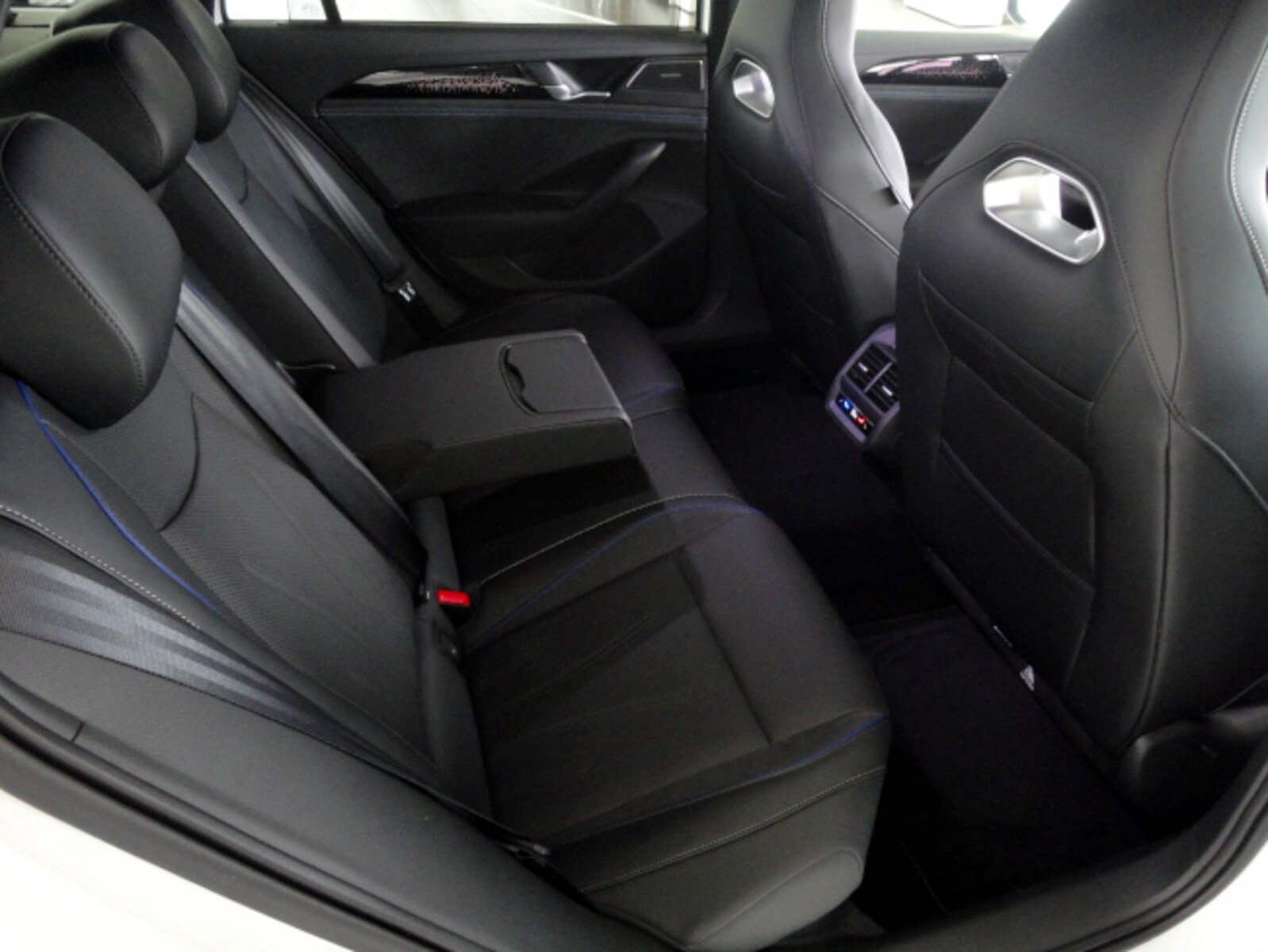 Volkswagen Passat Variant – Bild 27