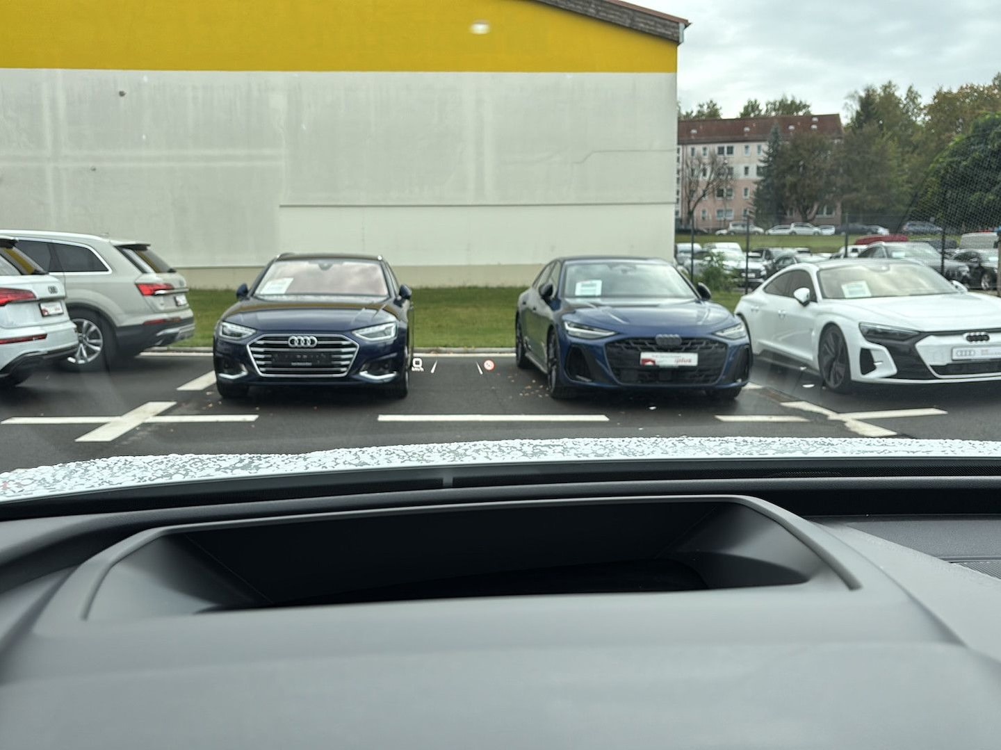 Bild über Audi Q4 e-tron 40 e-tron - für weitere Informationen kontaktieren Sie den Audi Partner