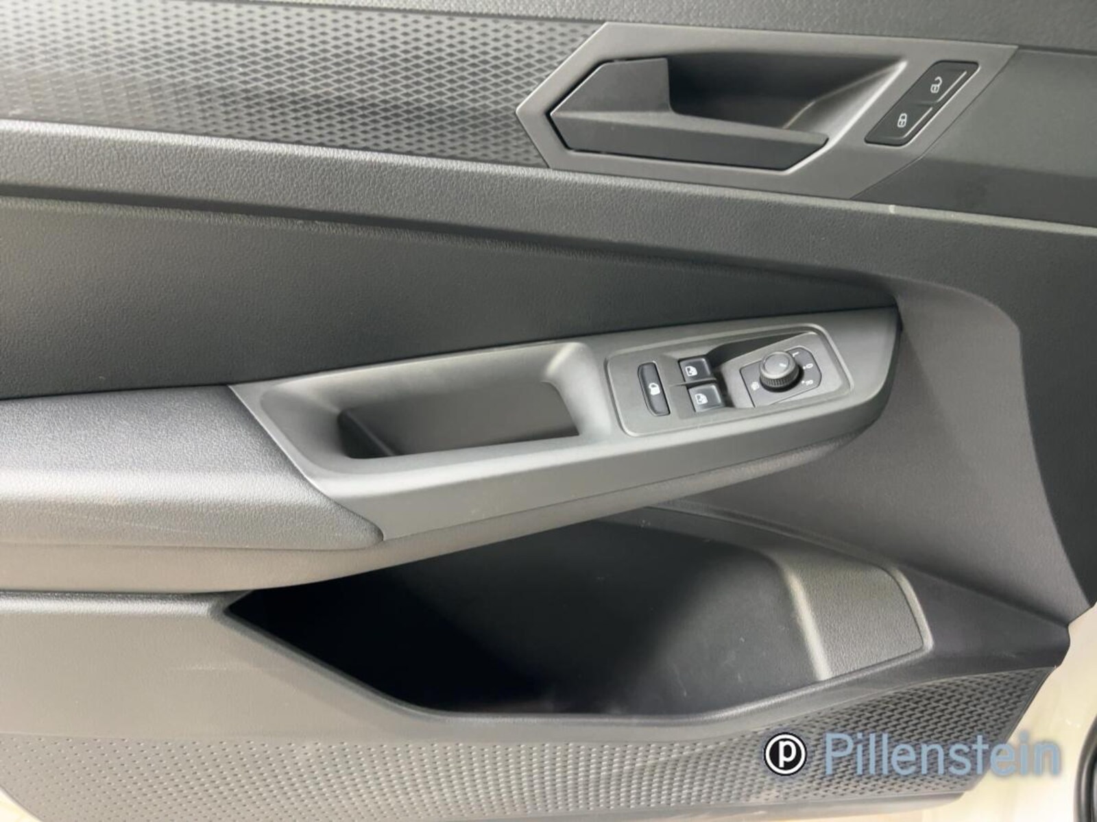 Volkswagen Caddy Maxi Cargo – Bild 7