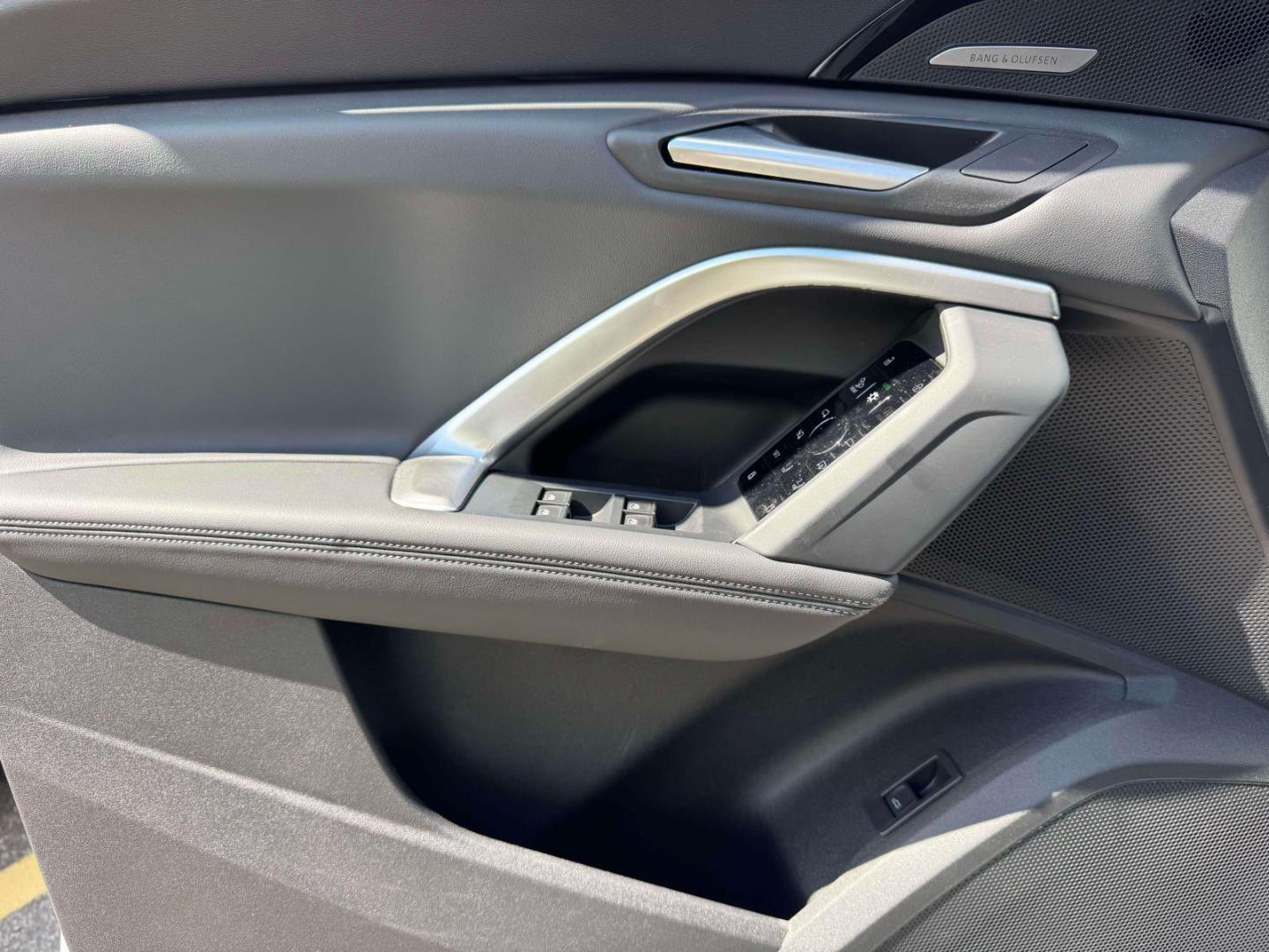2025 Audi Q5 Premium Plus - Photo 11