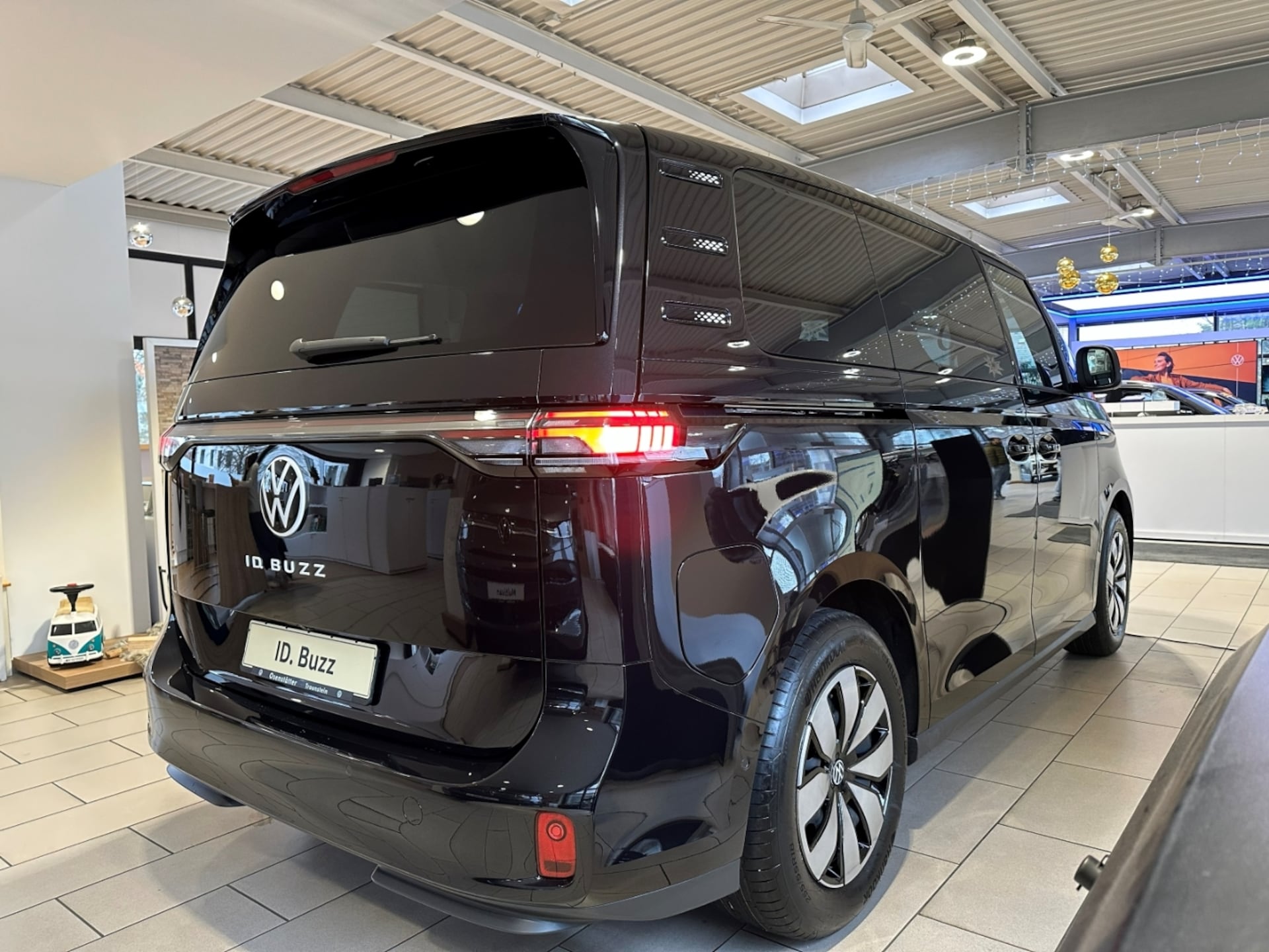 Volkswagen ID. Buzz Pure