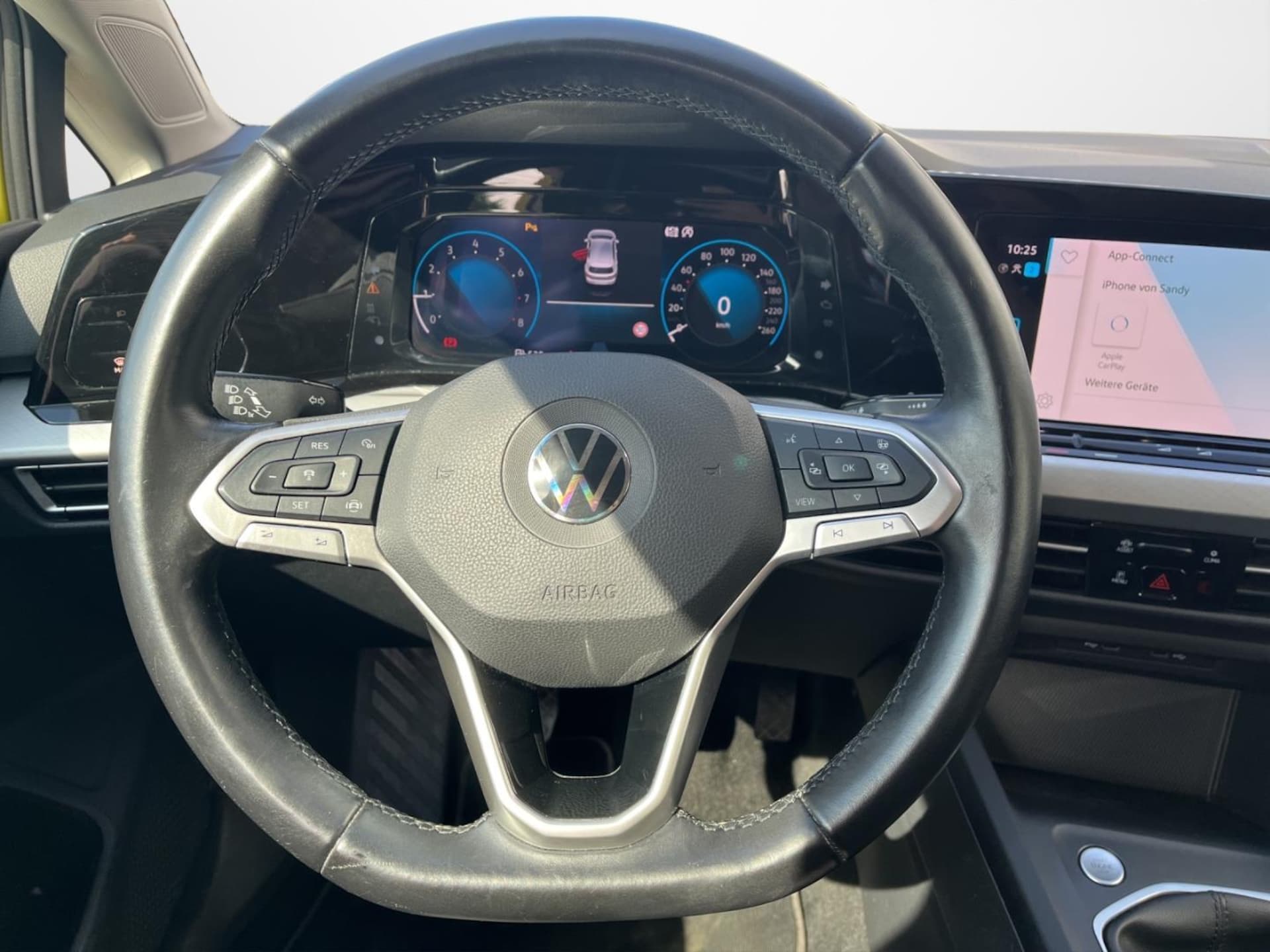 Volkswagen Golf Life