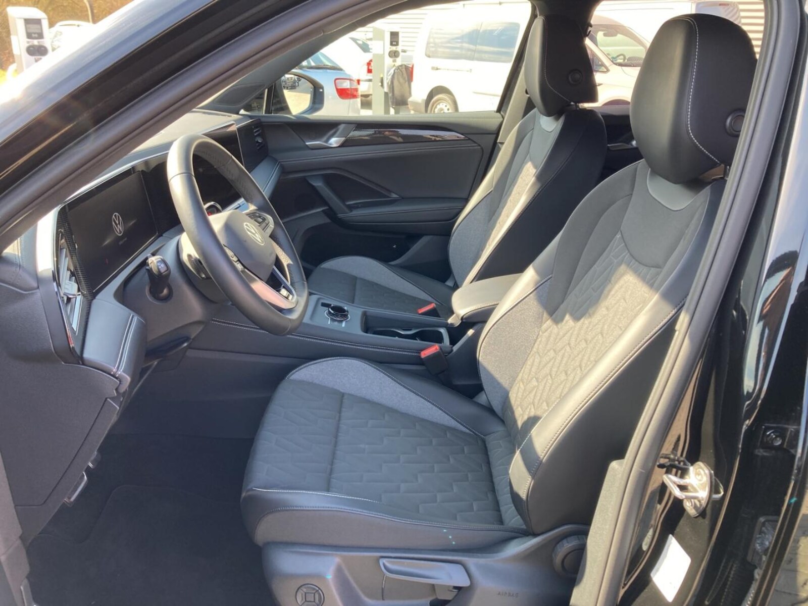 Volkswagen Tiguan – Bild 13