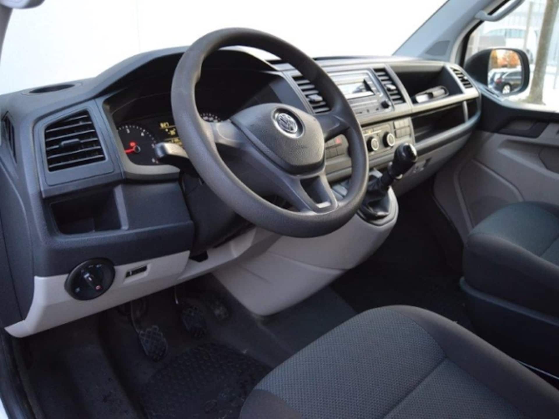 Volkswagen T6 Transporter Kasten kurzer Radstand
