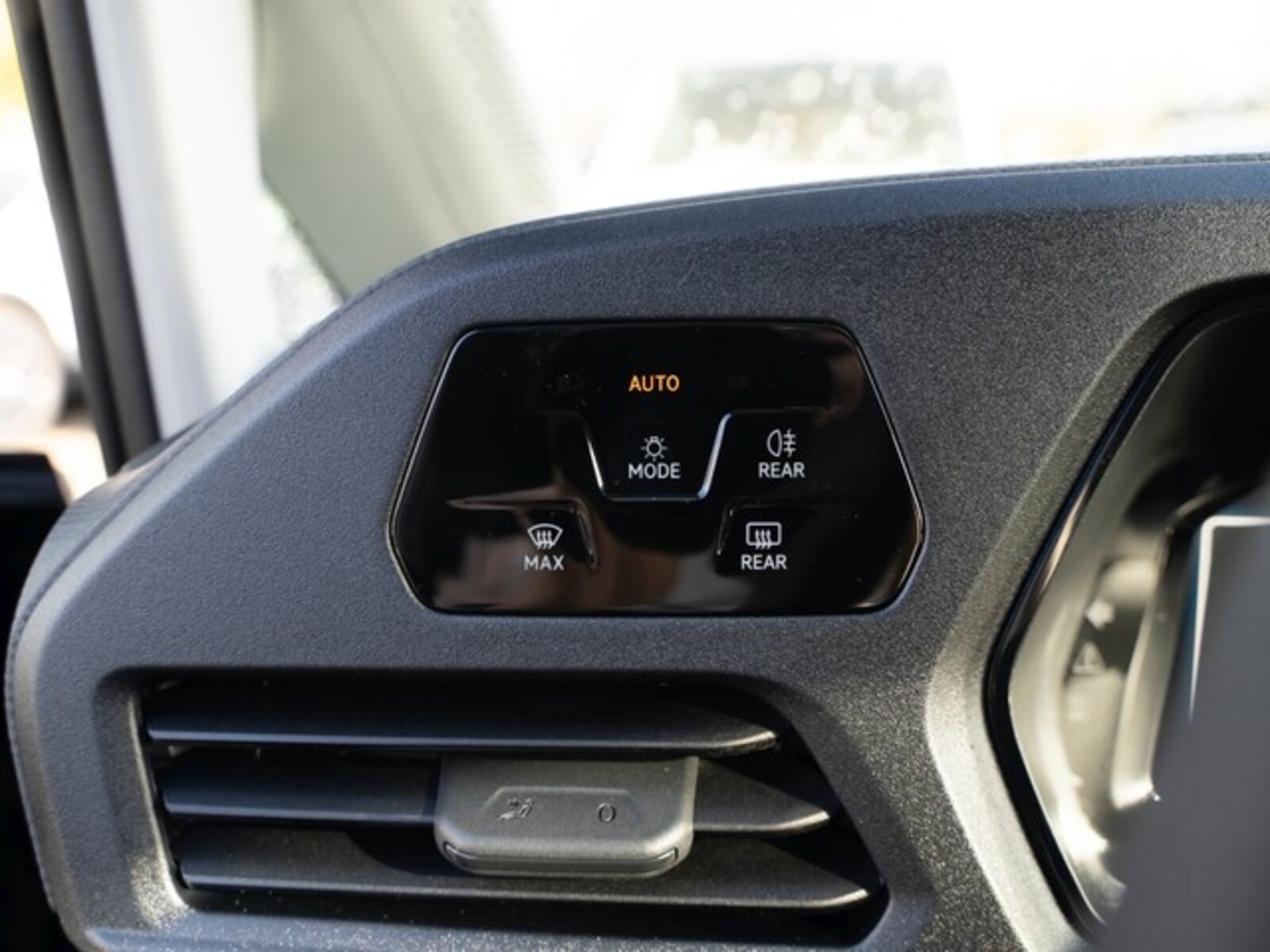 Volkswagen Caddy Cargo – Bild 16