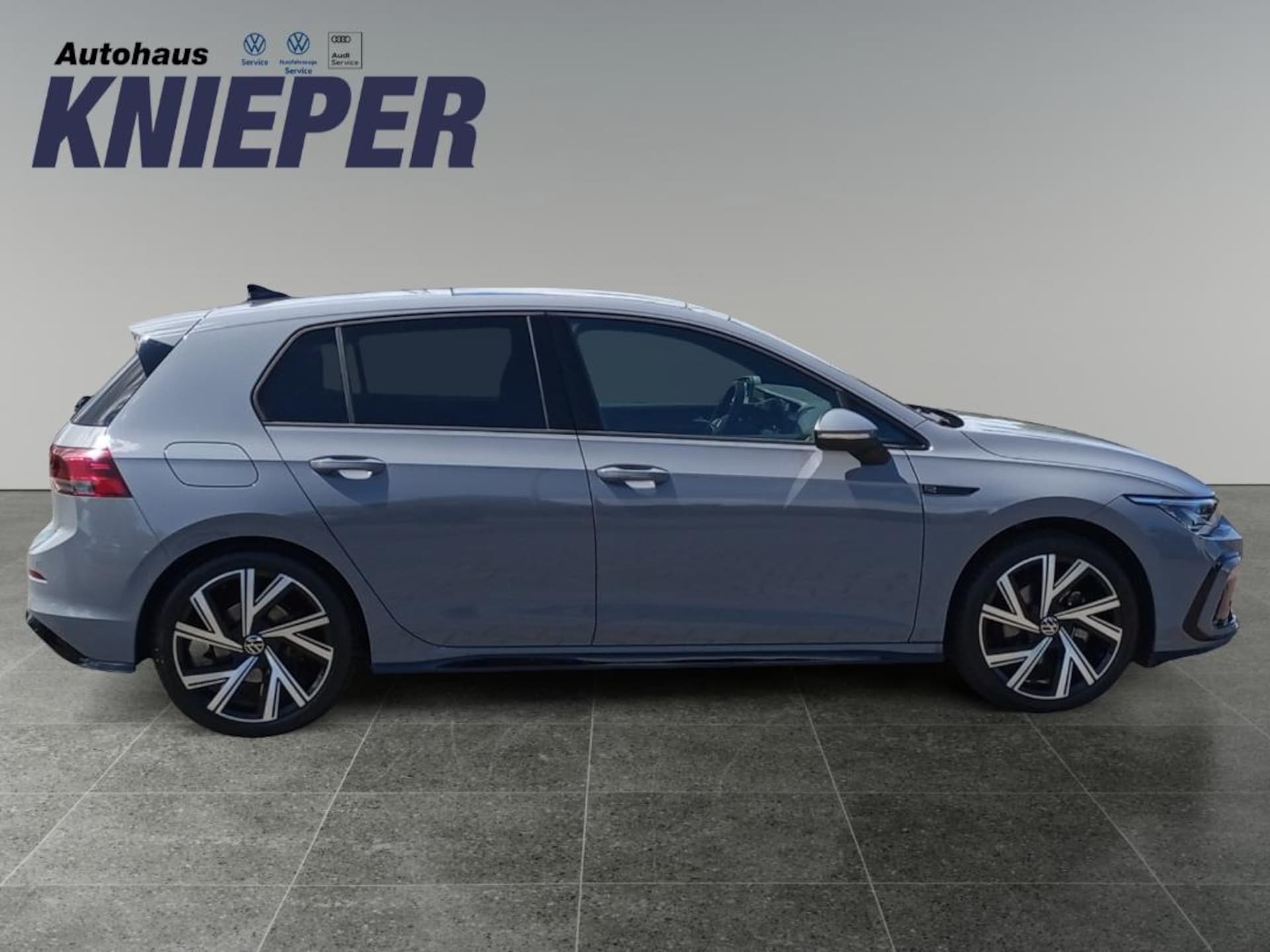 Volkswagen Golf R-Line