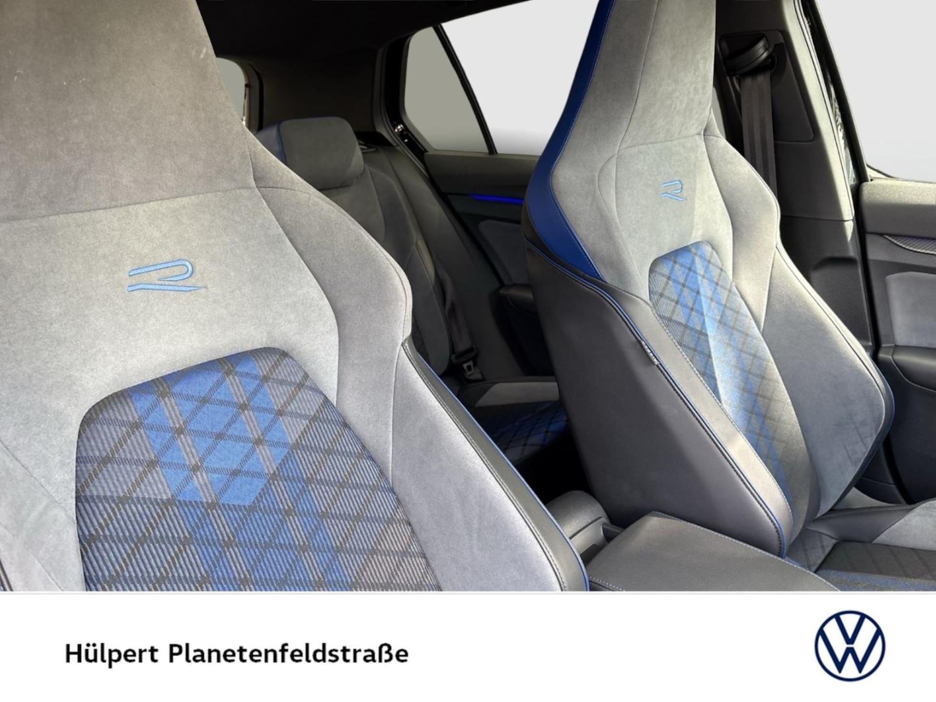 Volkswagen Golf R
