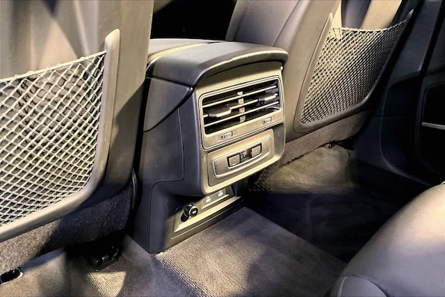 2022 Audi Q7 Premium Plus - Photo 35
