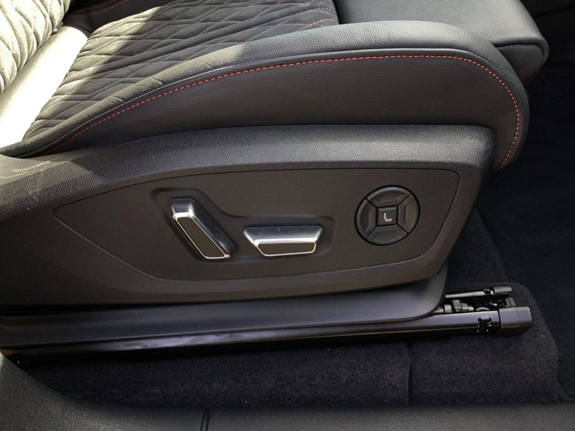 Audi Q6 SUV e-tron