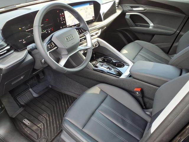 2025 Audi Q5 Premium - Photo 13