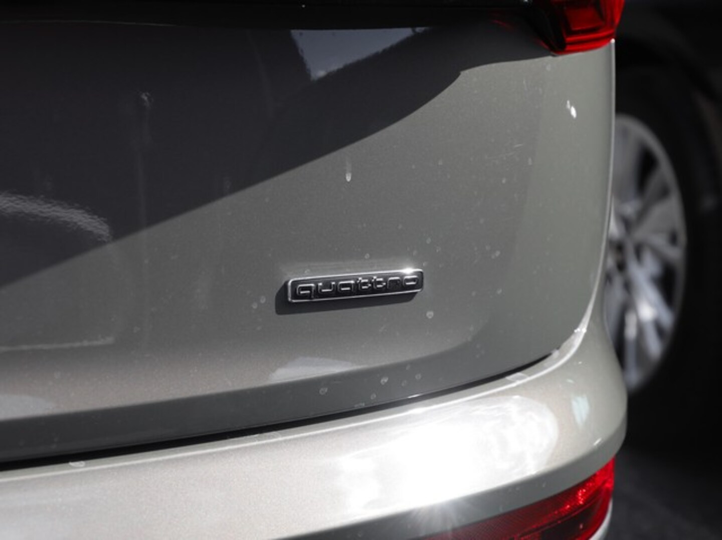 Bild über Audi Q5 Sportback 40 TDI quattro S tronic - für weitere Informationen kontaktieren Sie den Audi Partner