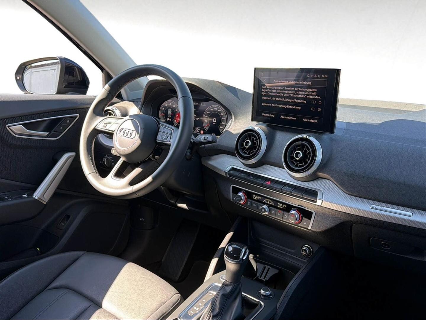 Bild über Audi Q2 S line 35 TFSI S tronic - für weitere Informationen kontaktieren Sie den Audi Partner