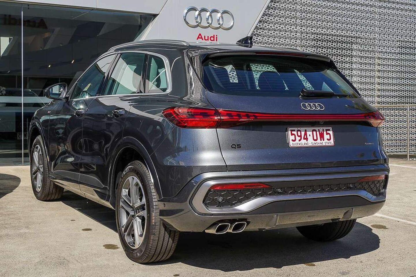 Image about Audi Q5 SUV TDI quattro 150 kW