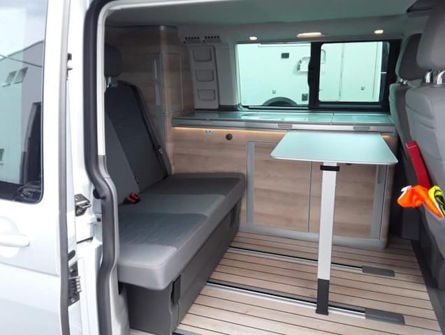 Volkswagen T6.1 California