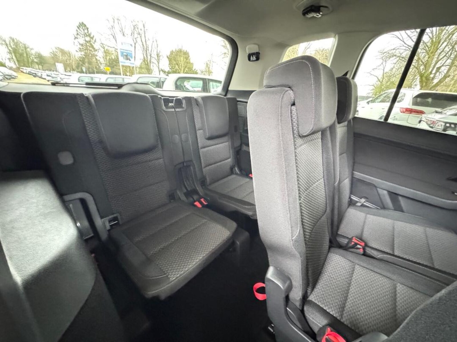 Volkswagen Touran – Bild 16