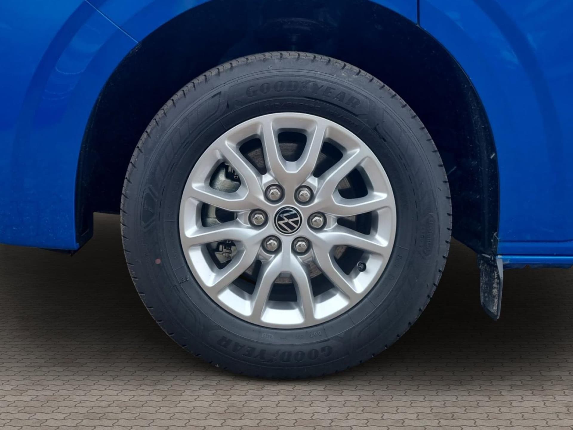 Volkswagen e-Caravelle Life
