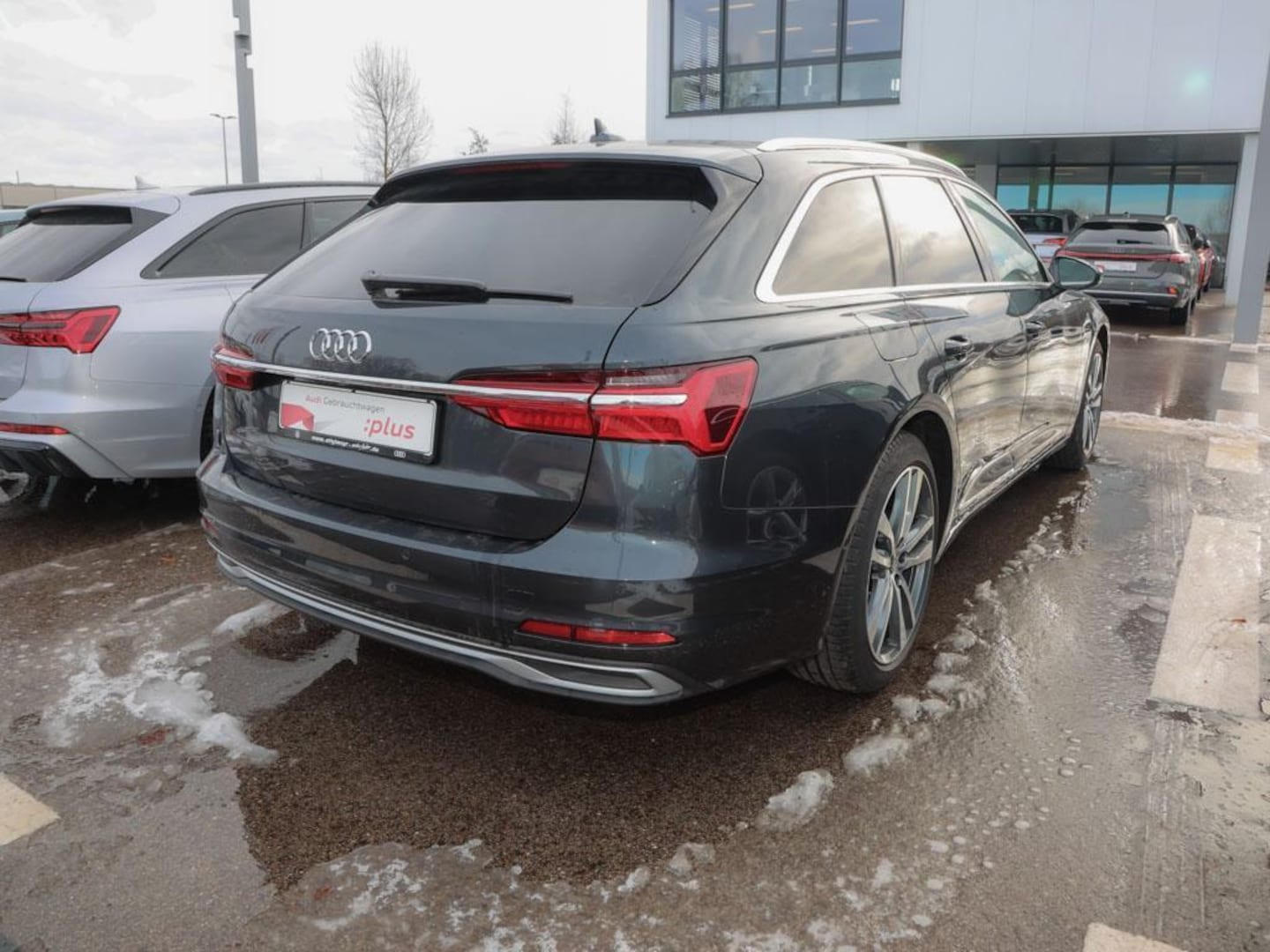Bild über Audi A6 Avant advanced 45 TFSI S tronic - für weitere Informationen kontaktieren Sie den Audi Partner