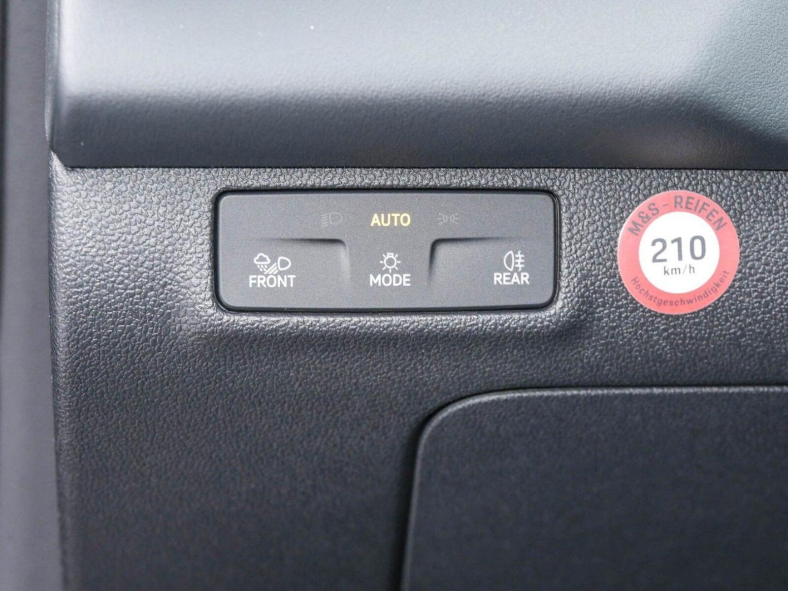 Volkswagen T-Roc – Bild 13