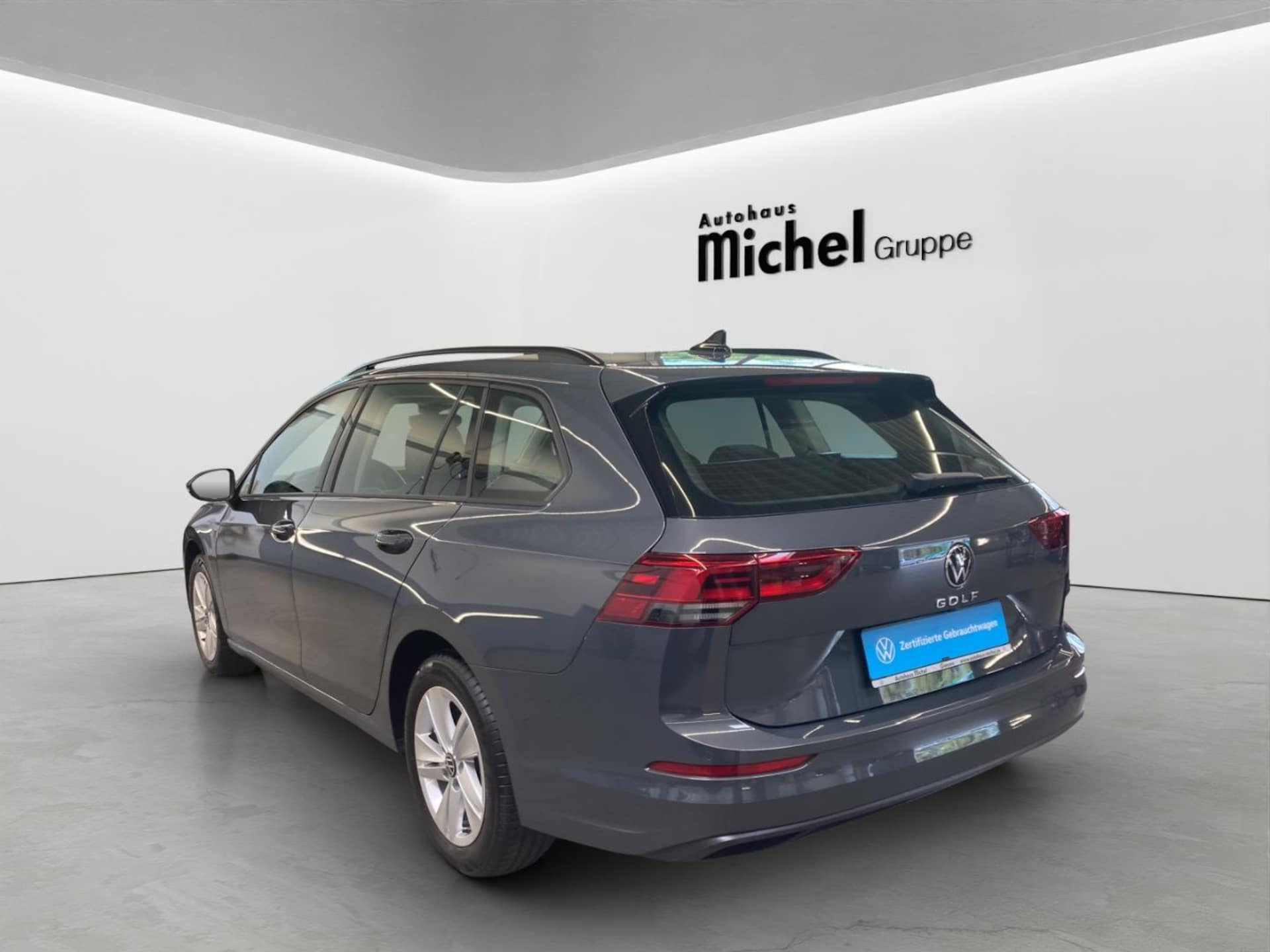 Volkswagen Golf Variant Life