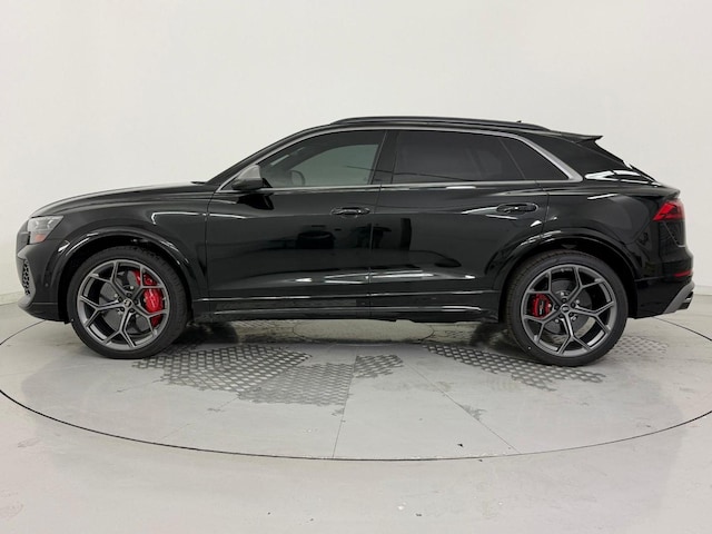 2026 Audi RS Q8 SUV performance