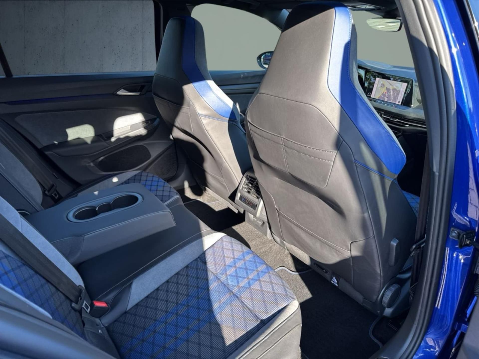 Volkswagen Golf Variant R