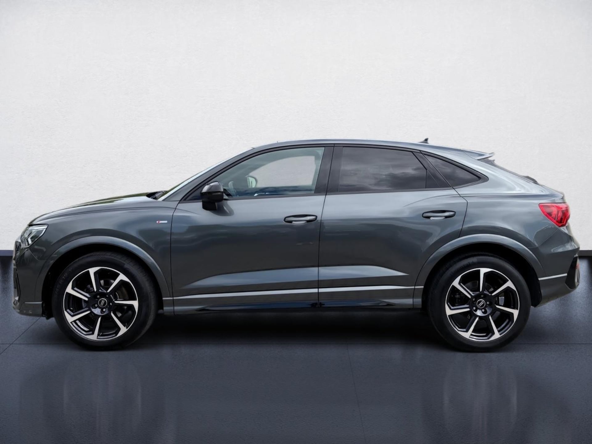 Audi Q3 Sportback S line