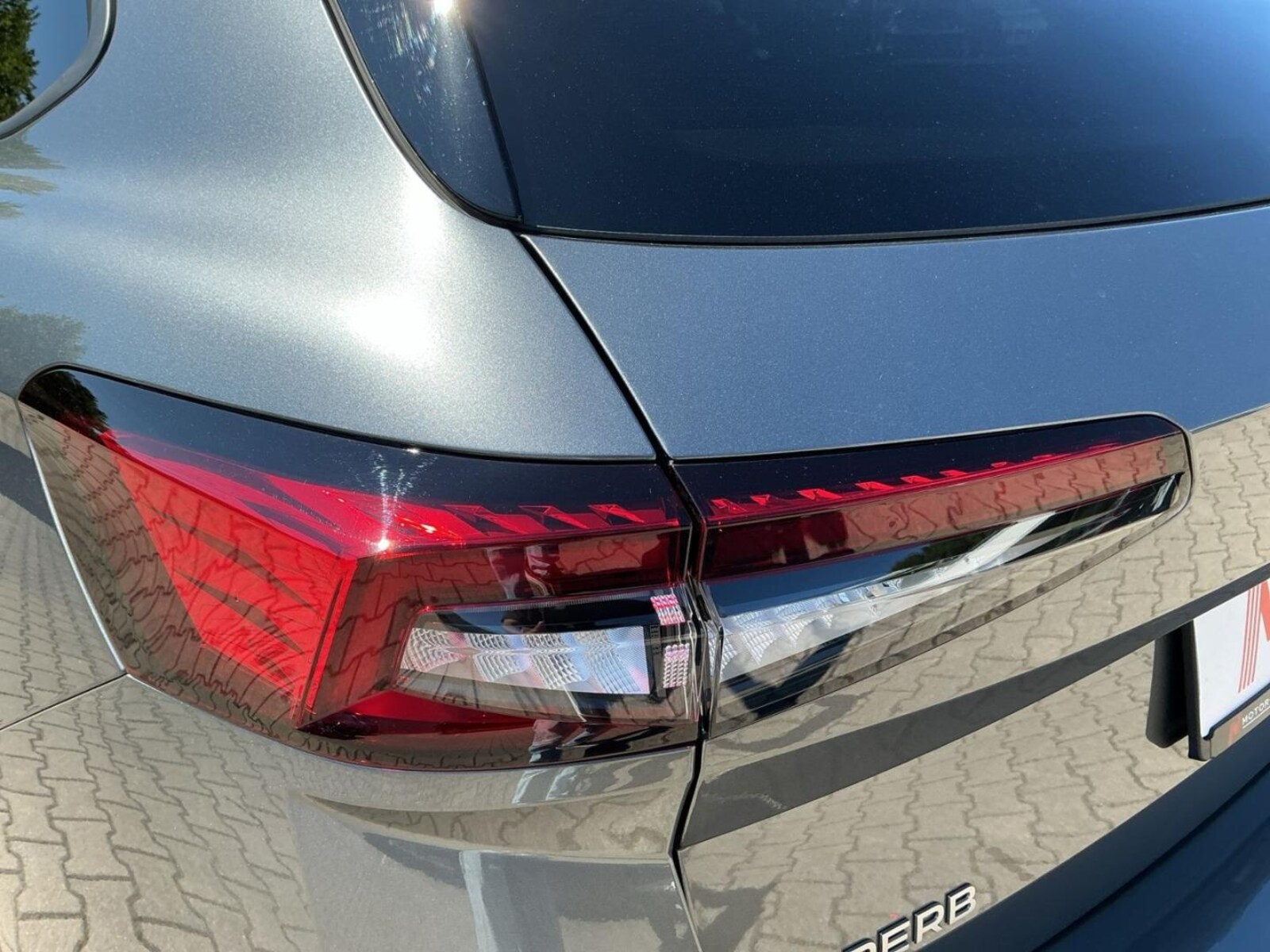 Škoda Superb Combi – Bild 16