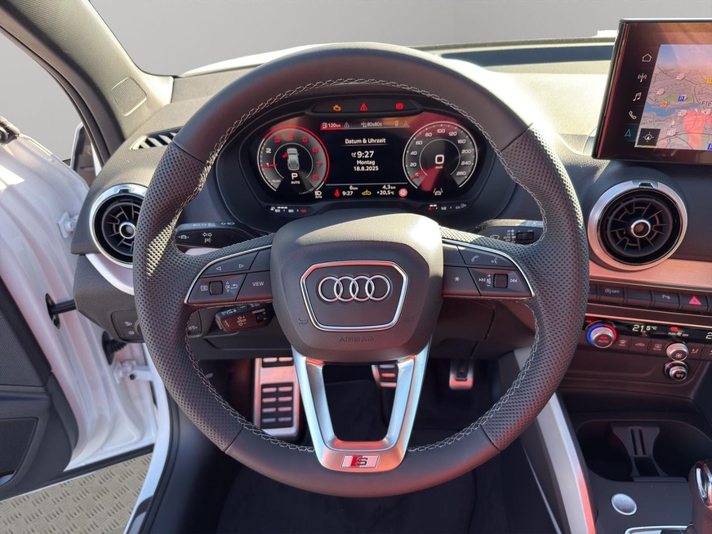 Bild über Audi Q2 S line 35 TFSI S tronic - für weitere Informationen kontaktieren Sie den Audi Partner