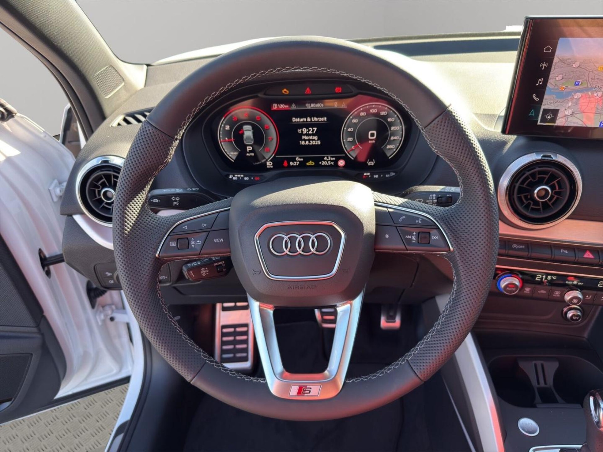 Audi Q2 S line