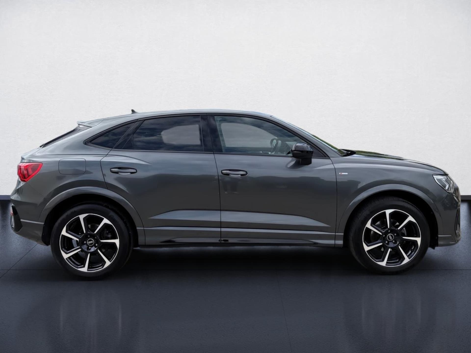 Audi Q3 Sportback S line