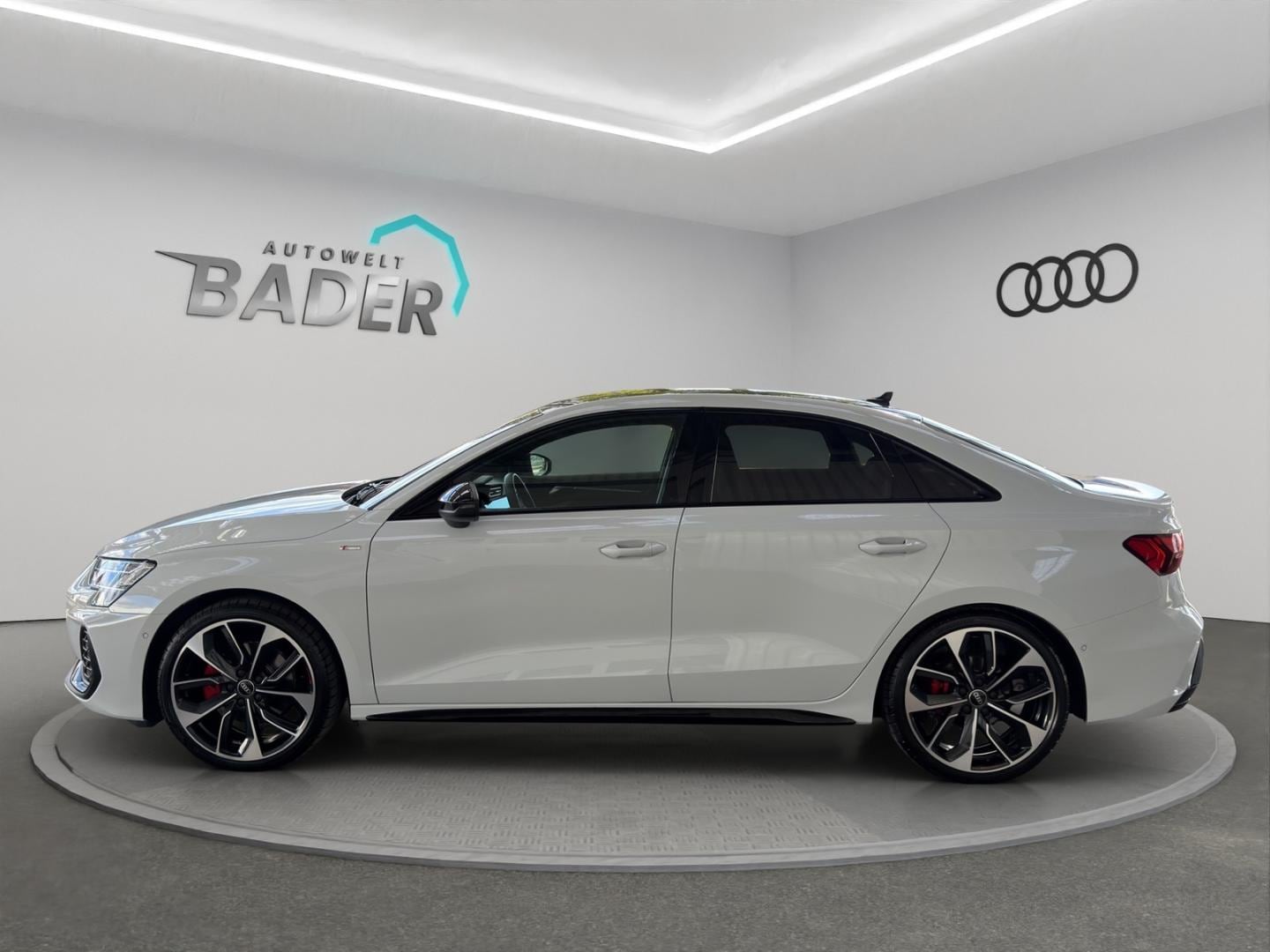 Bild über Audi A3 Limousine TFSI 110 kW S tronic - für weitere Informationen kontaktieren Sie den Audi Partner