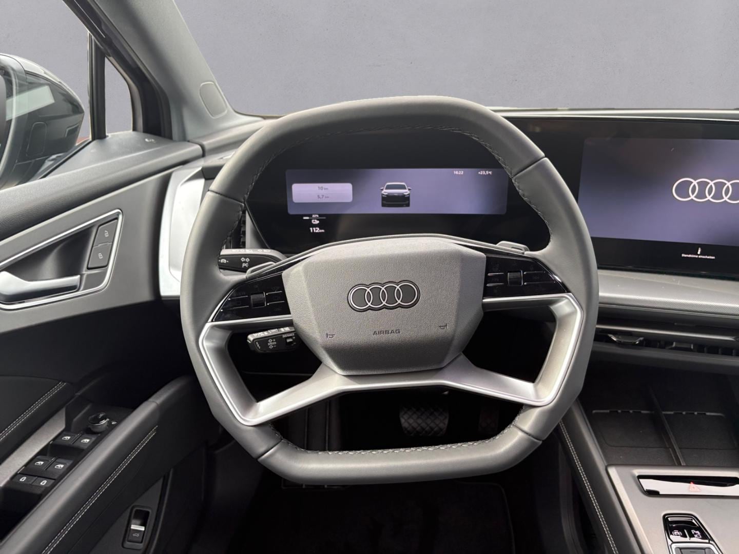 Bild über Audi Q4 SUV e-tron e-tron performance 210 kW - für weitere Informationen kontaktieren Sie den Audi Partner