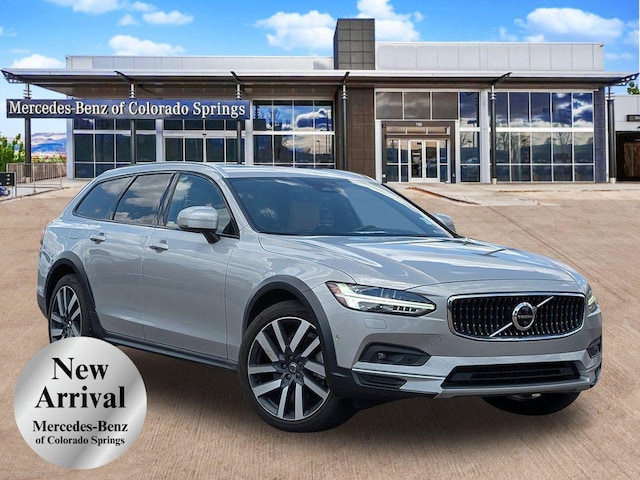 2023 Volvo V90 Cross Country