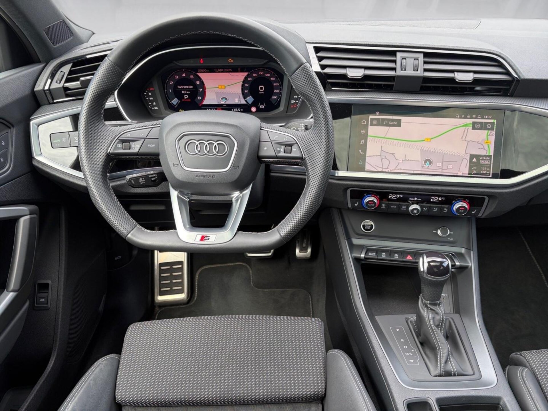 Audi Q3 Sportback S line