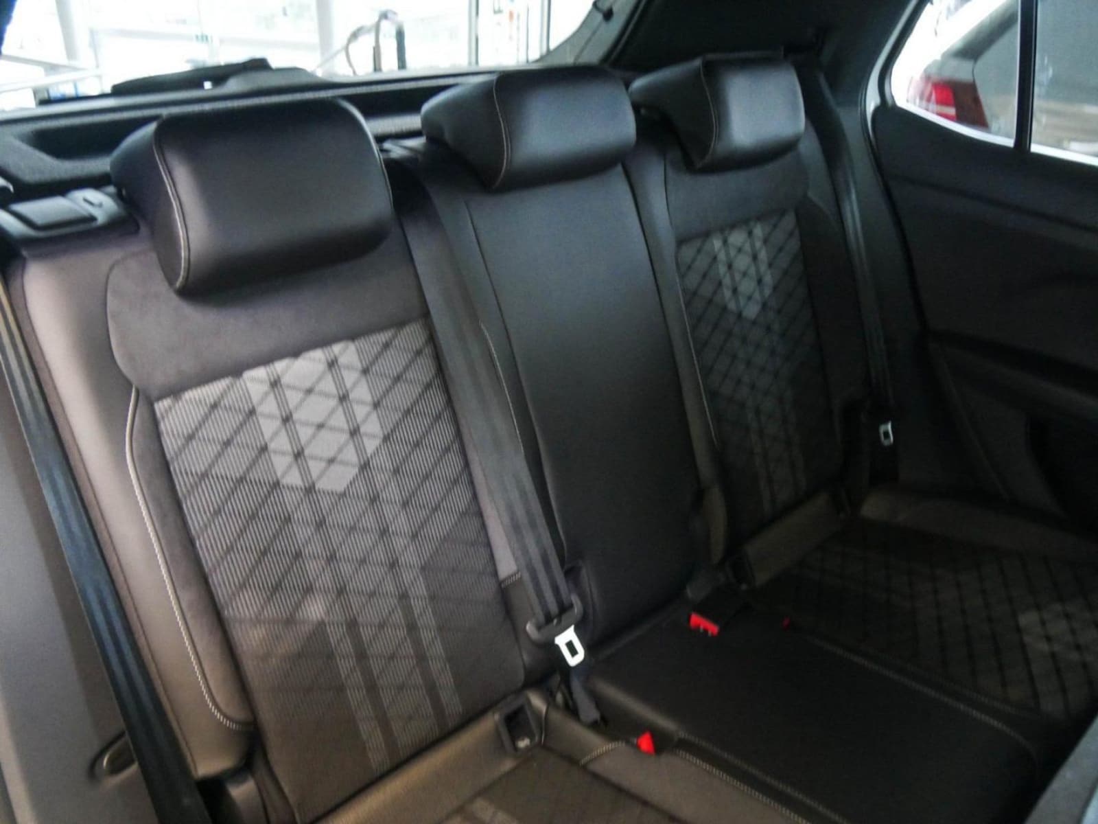 Volkswagen T-Cross – Bild 4