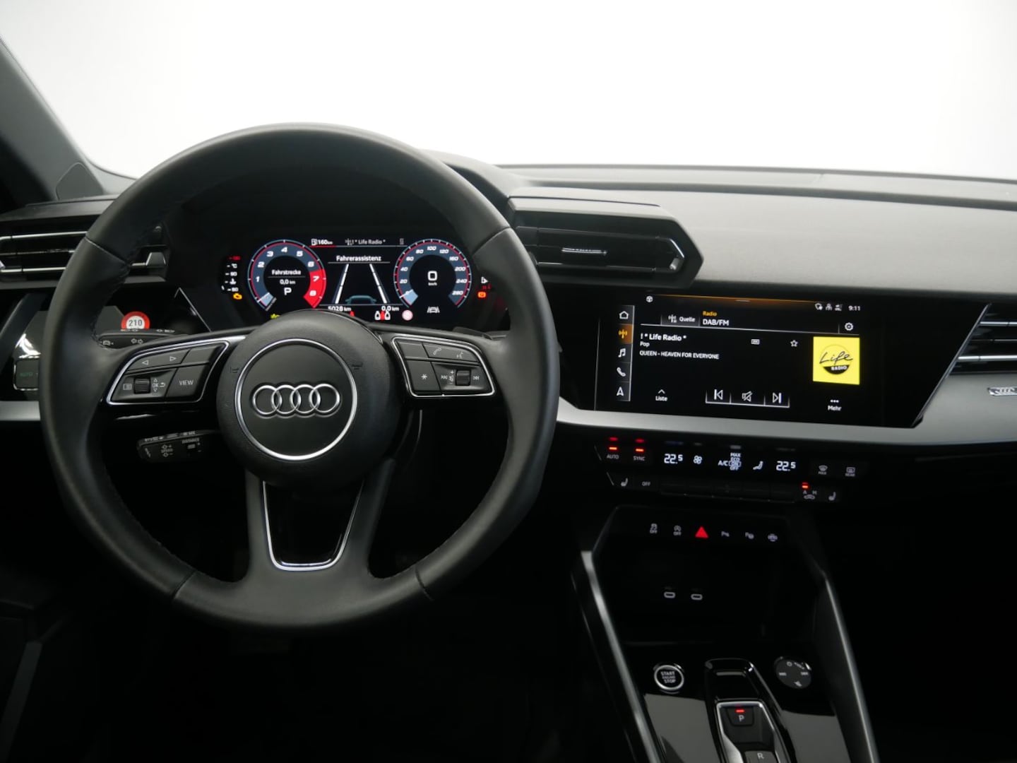 Bild über Audi A3 allstreet 35 TFSI S tronic - für weitere Informationen kontaktieren Sie den Audi Partner
