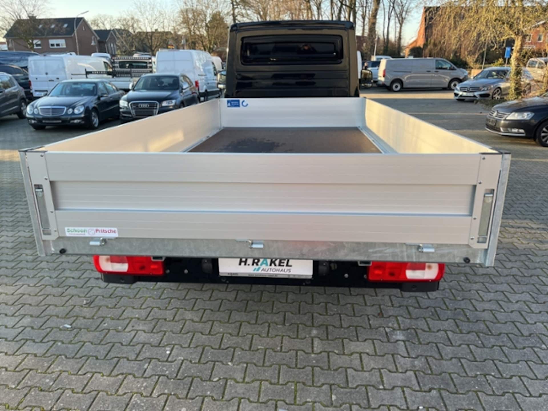 Volkswagen Crafter Einzelkabine langer Radstand